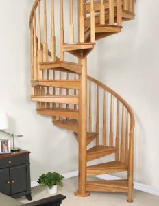 Винтовые лестницы из дерева: фото