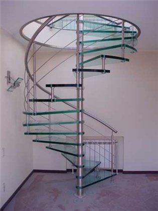 Стеклянная винтовая лестница: фото