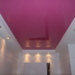 Нятяжной потолок в ванной комнате: какой цвет выбрать?